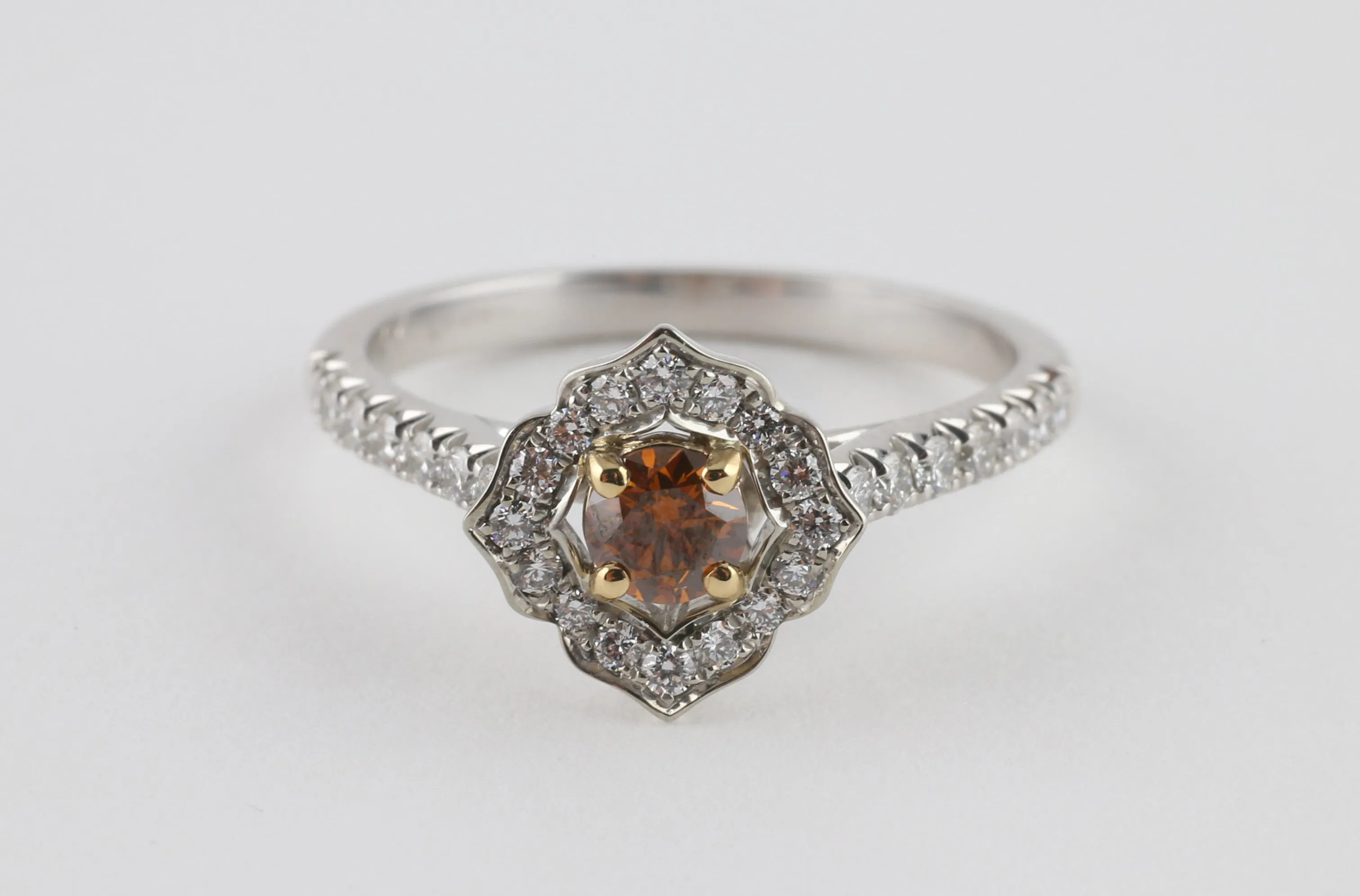 Cognac Star Ring