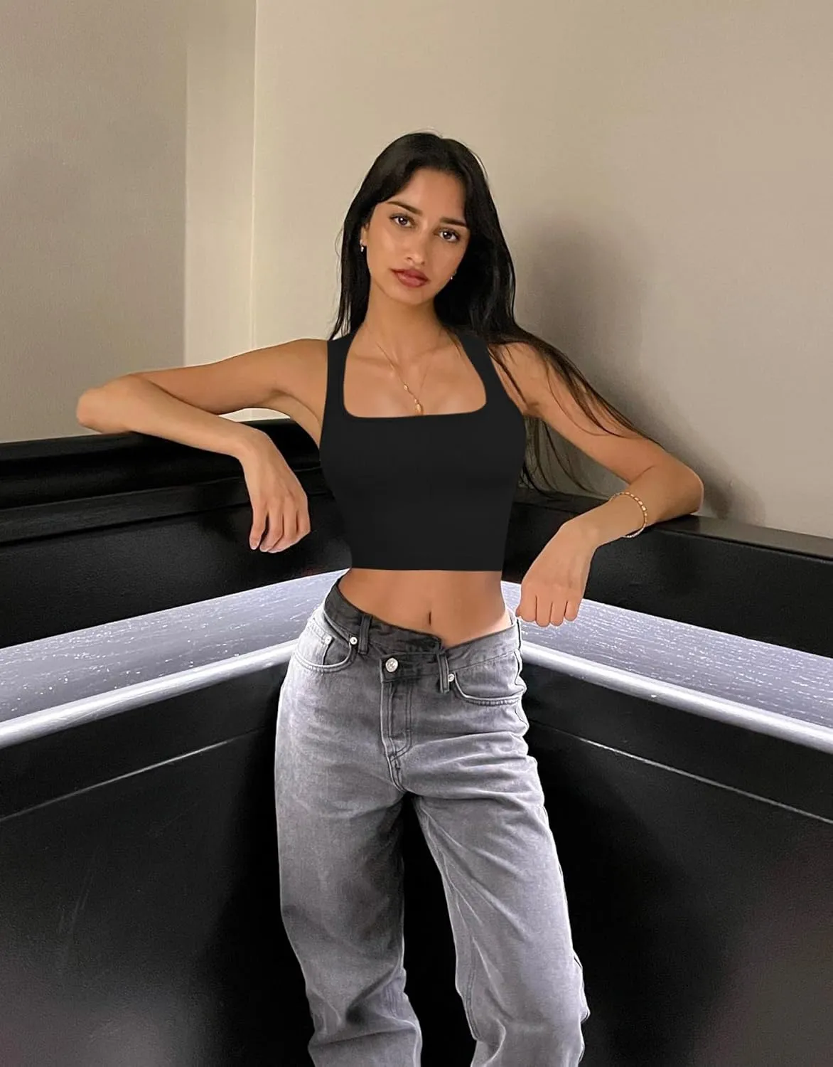 OLCHEE Womens 3 Pack Crop Tank Tops Seamless Ribbed Square Neck Tapered Shoulder Strap Sleeveless Workout Top Summer Shirts