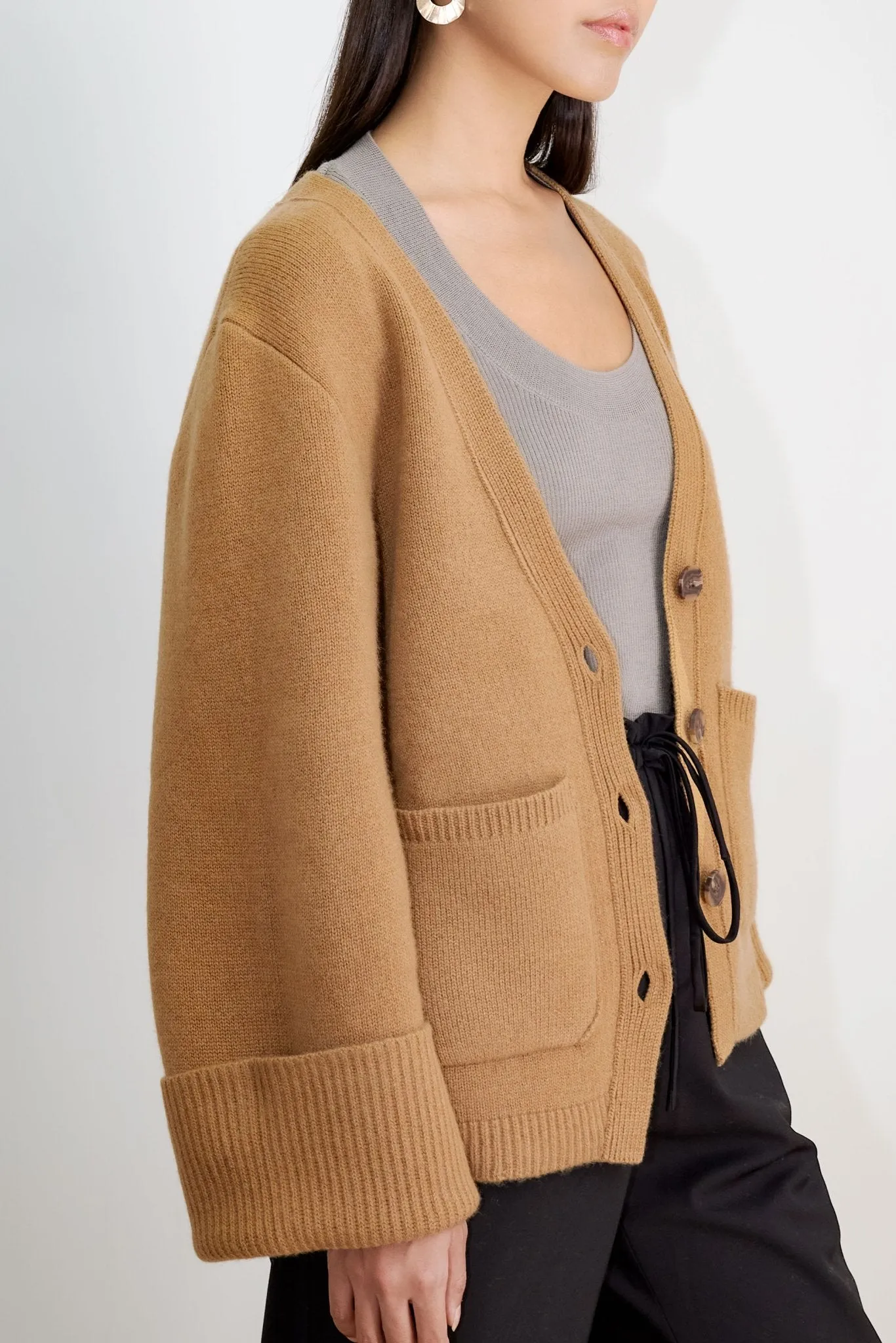 SCARLET oversized cashmere cardigan (Milktea)