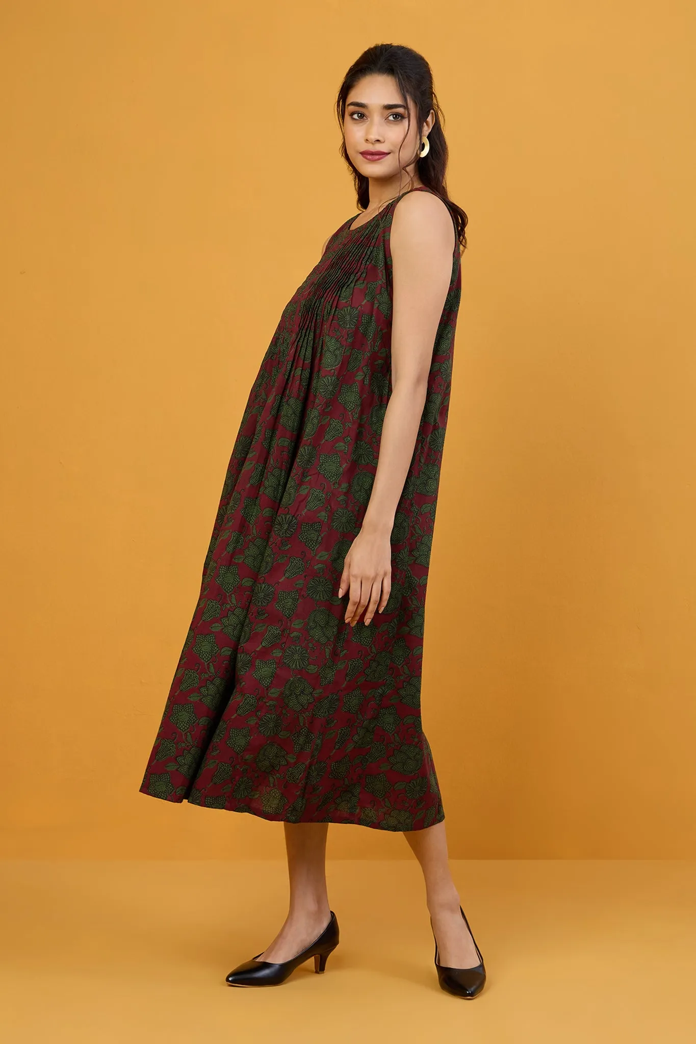 Scarlet Verdant Burst Pintuck Sleeveless Dress