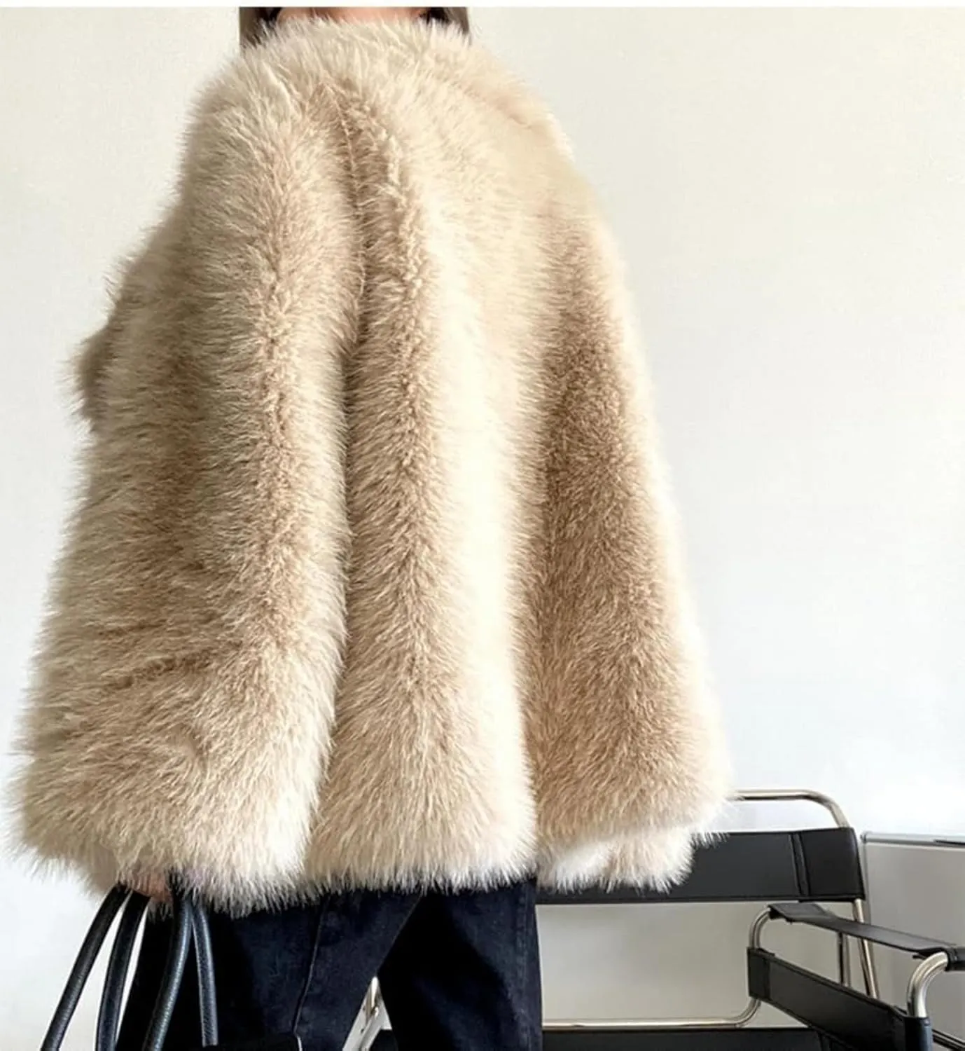 Shaggy Overcoat Outerwear Light Beige Faux Fur Warm Coat Women's Fashion Puffy Fur Jacket Sweater