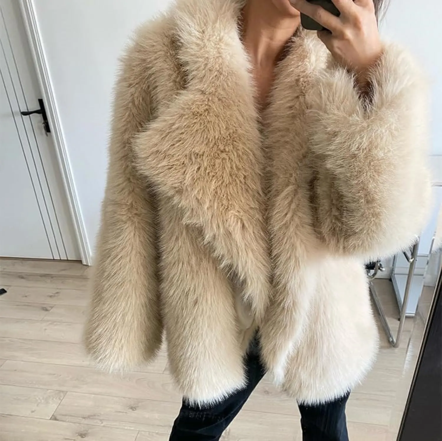 Shaggy Overcoat Outerwear Light Beige Faux Fur Warm Coat Women's Fashion Puffy Fur Jacket Sweater